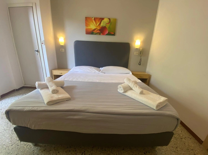 Hotel Ausonia