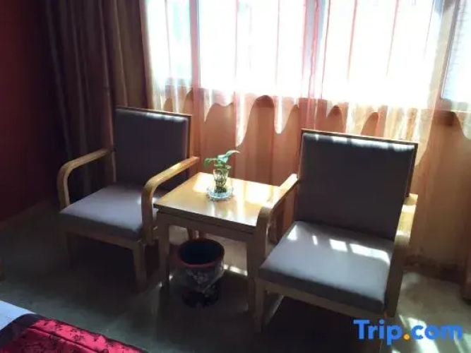 Taishun Yideyuan Business Hotel