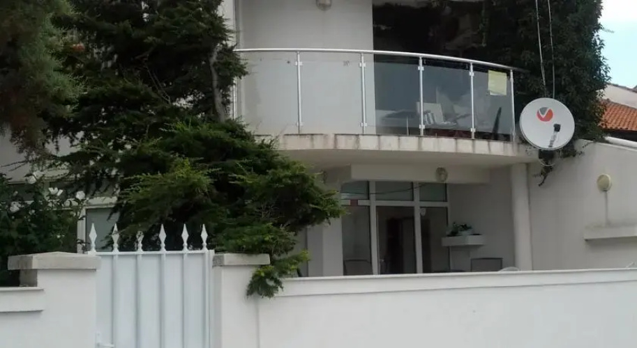 Guest House Lichevi
