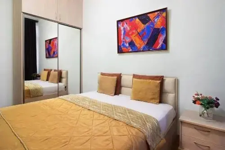 Apartment on Aram street