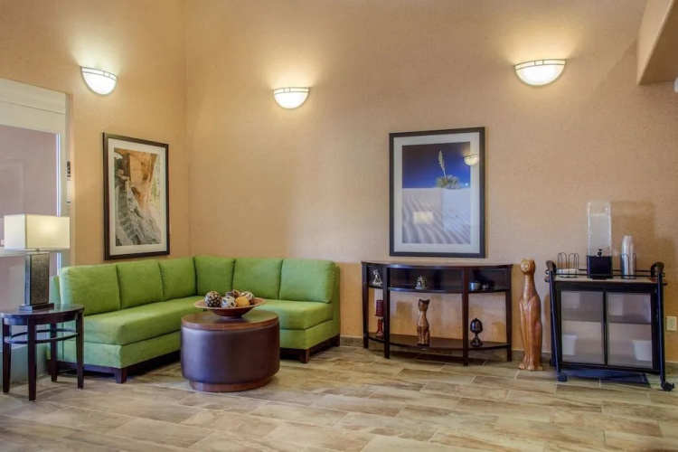 Comfort Inn And Suites