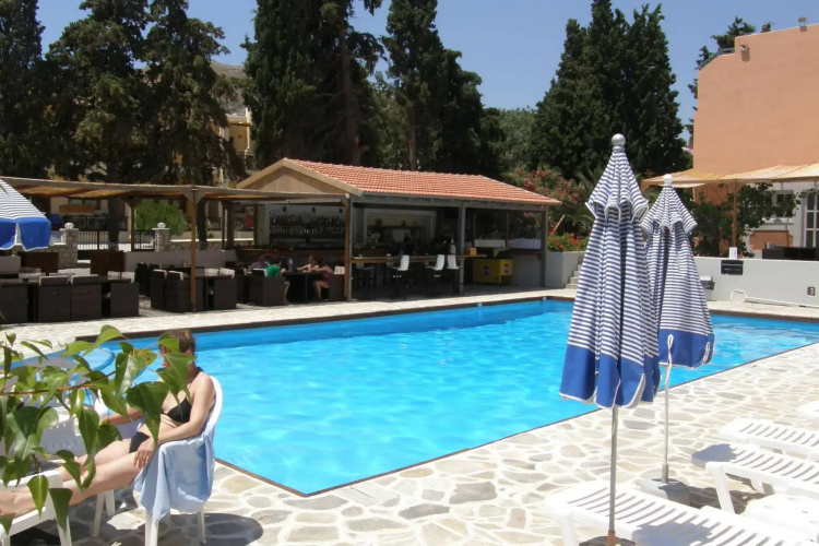 Elies Villa
