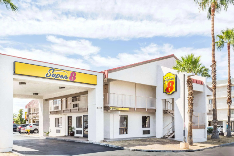 Super 8 By Wyndham Phoenix Metro North
