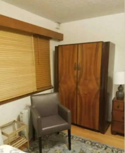 Albany Hill Apartment