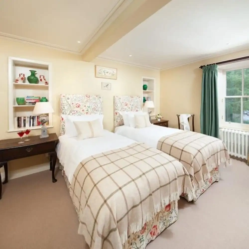 Classic Twin room