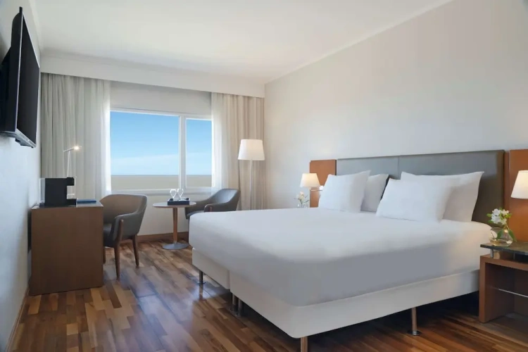 Superior room with river view