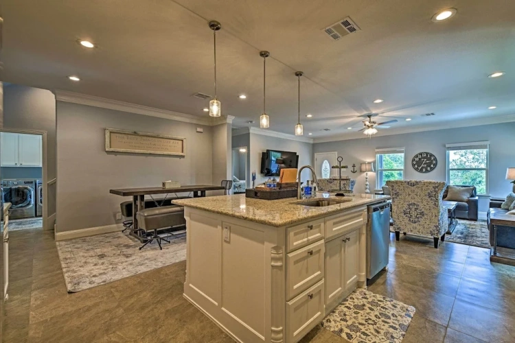 3 Bedrooms Cottage