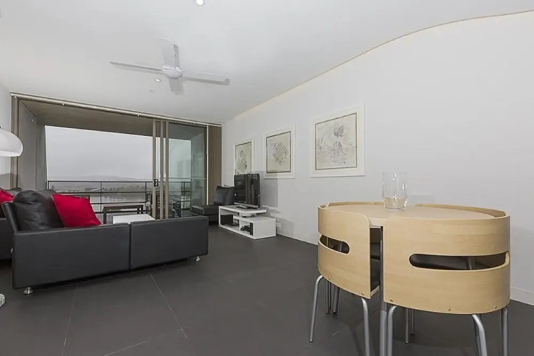 Accommodate Canberra - Nishi
