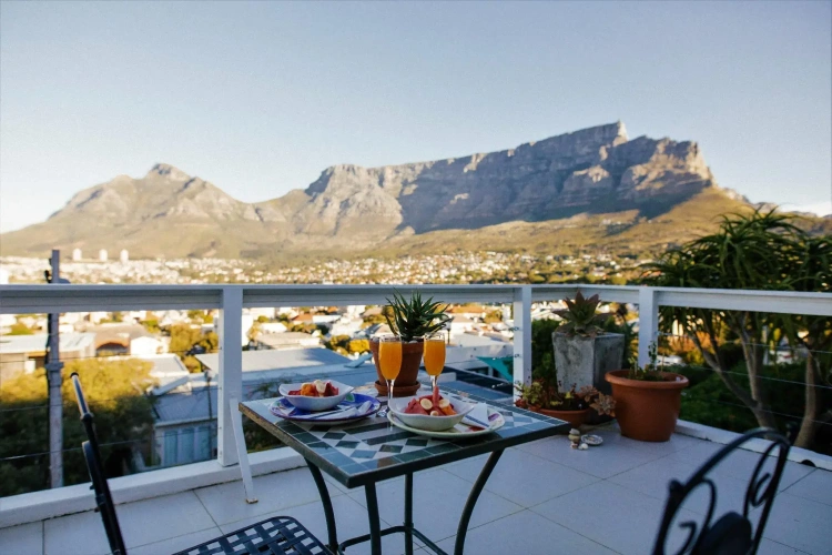 Suite with balcony and with view