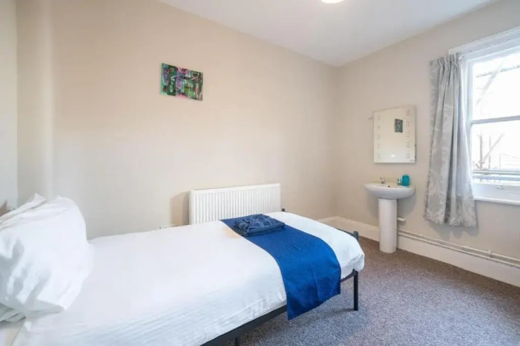 Standard Single room