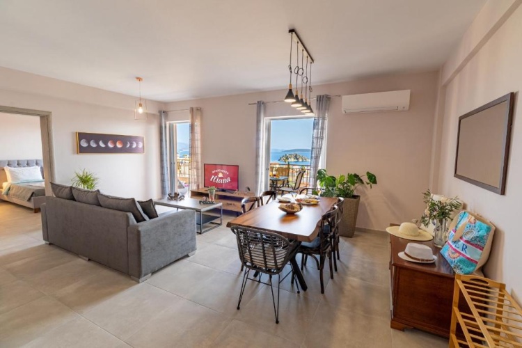 2 Bedrooms Apartment