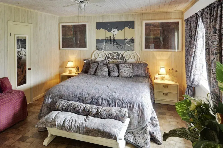 39 Beach Avenue by Long & Foster