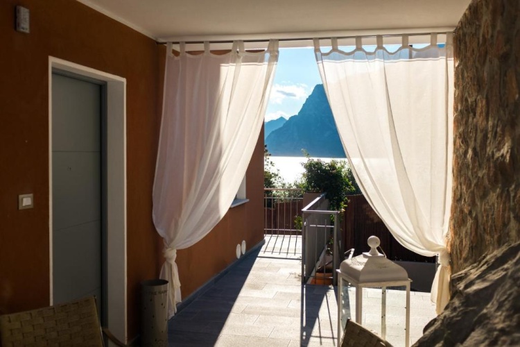 2 Bedrooms Apartment with balcony