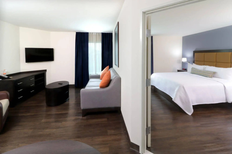 Candlewood Suites Celaya