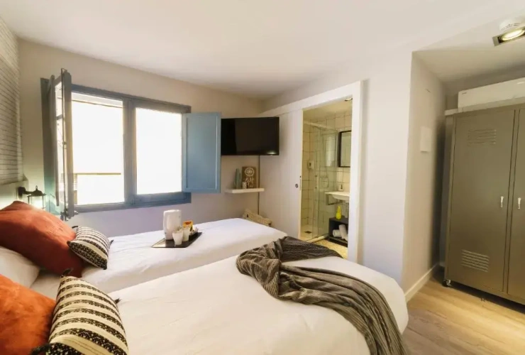 Standard Twin room