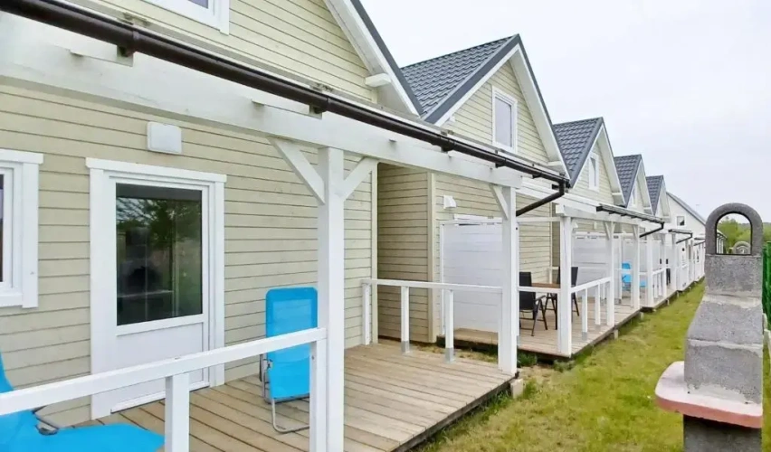 2 Bedrooms Chalet