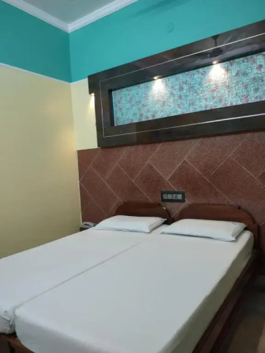 Krishna Lodge
