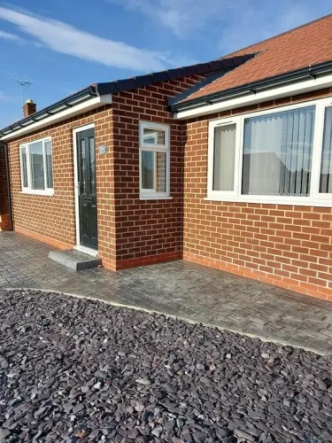 2 Bedrooms Villa