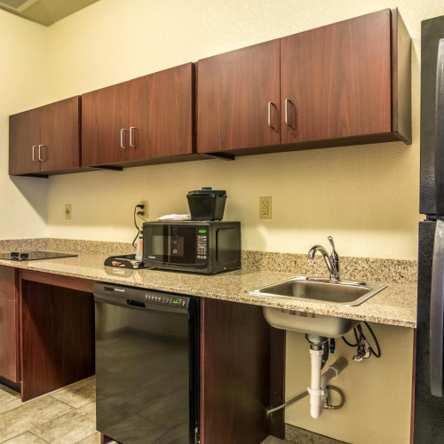 Cobblestone Hotel & Suites - Greenville photo 24