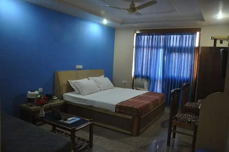 Hotel Naren Palace