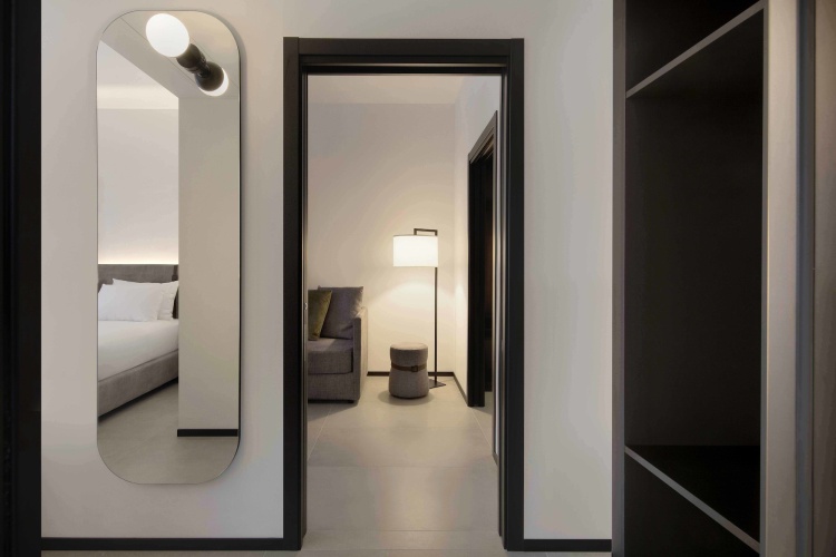 J Hotel photo 16