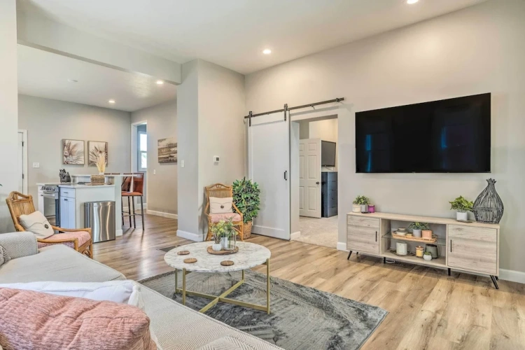3 Bedrooms Cottage