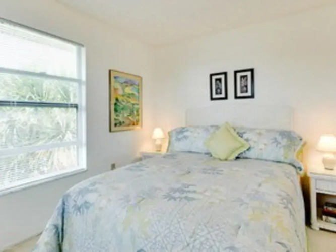 A Gulf Dream - 6250 Holmes #72