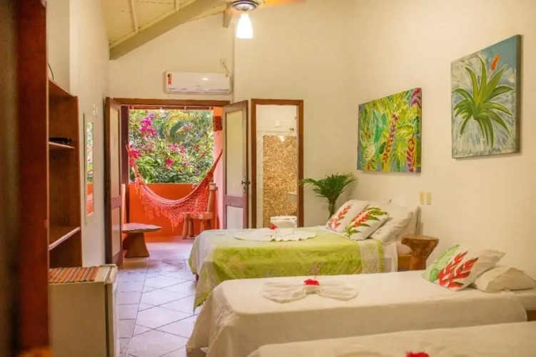 1 Bedroom Standard Quadruple room with balcony