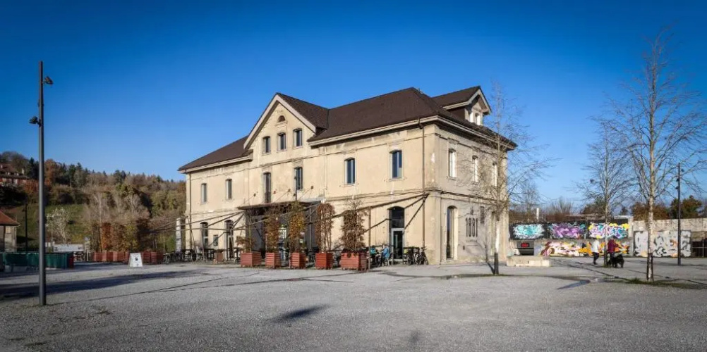 Aare Lodge Attisholz Self Check-in