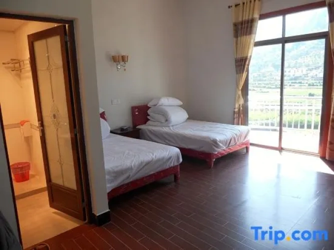 Standard Double room with view