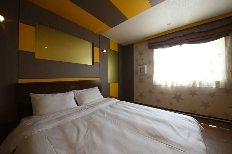 Yes Motel
