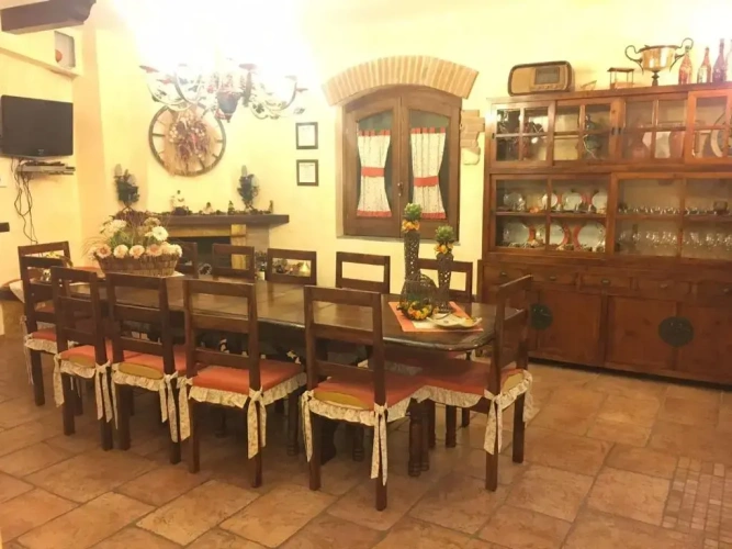 2 Bedrooms Cottage