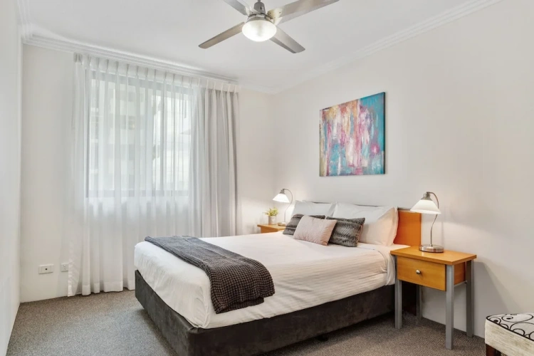 2 Bedrooms Quadruple Apartment with balcony