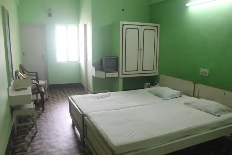 Hotel Deepak