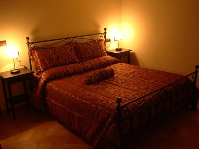 Standard Triple room with garden view