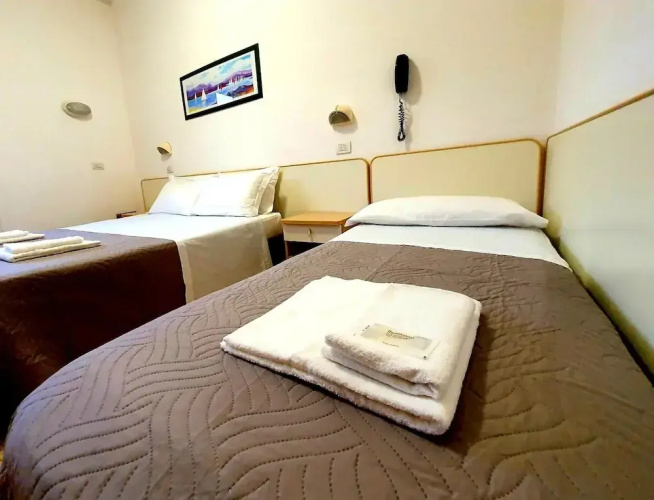 Lively Hotel