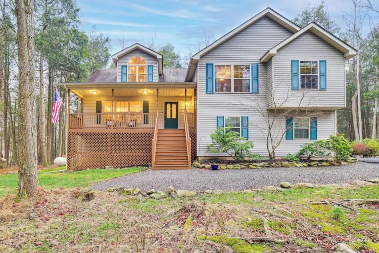 4 Bedrooms Cottage