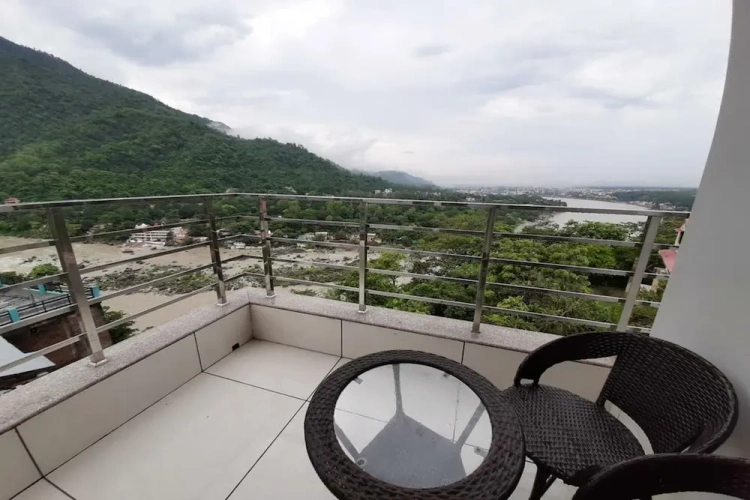 Executive room with river view