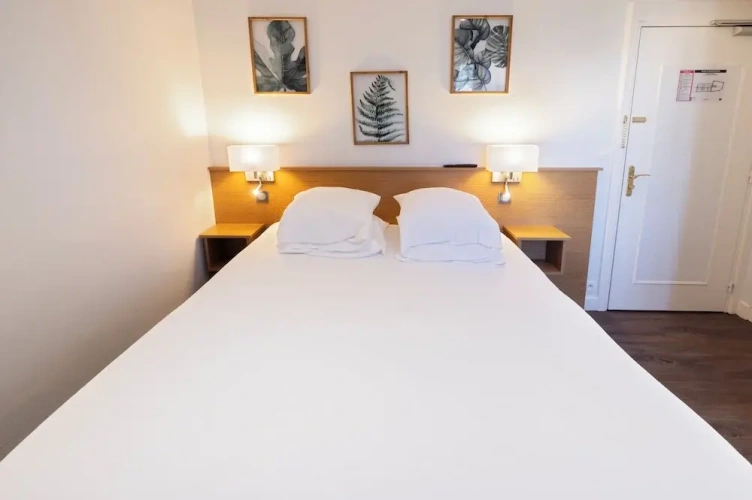 Classic Double room with city view