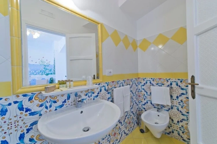 Superior Twin room with balcony and with sea view