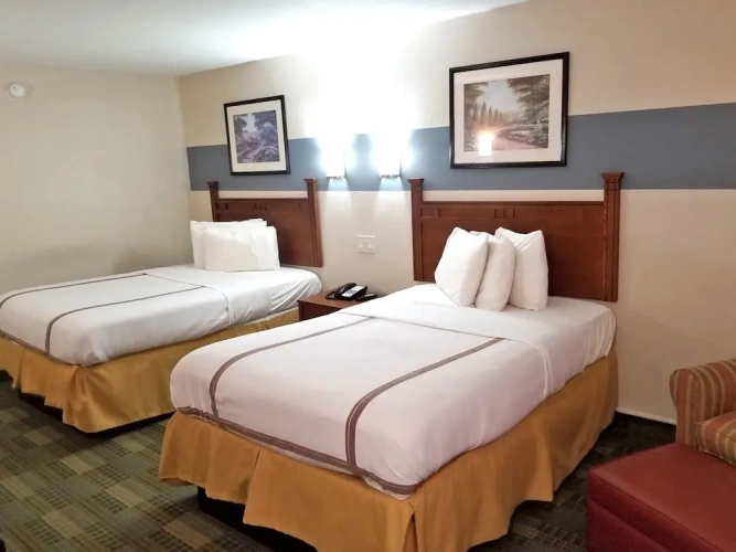 Standard Quadruple room with balcony