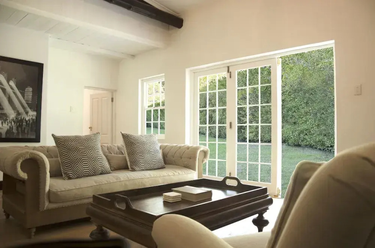 La Paris Estate
