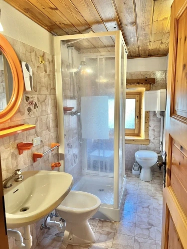 1 Bedroom Apartment with balcony