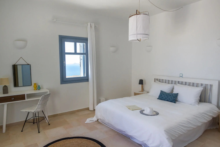 Enastron Suites