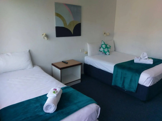 Bargara Beach Hotel Motel