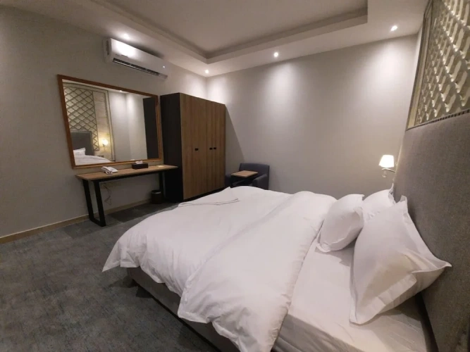 Deluxe Suite