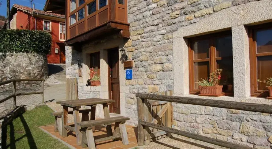 Casas De Aldea Peñanes