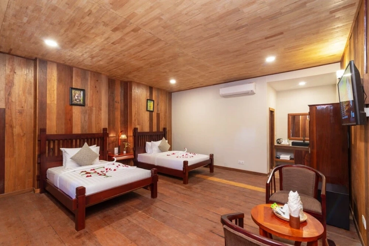 Deluxe Twin room with balcony and with view