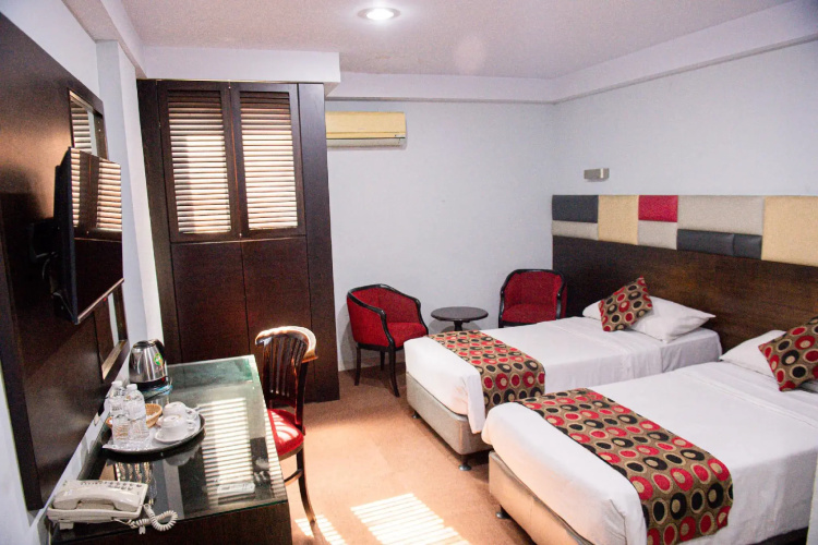 Hotel Alma