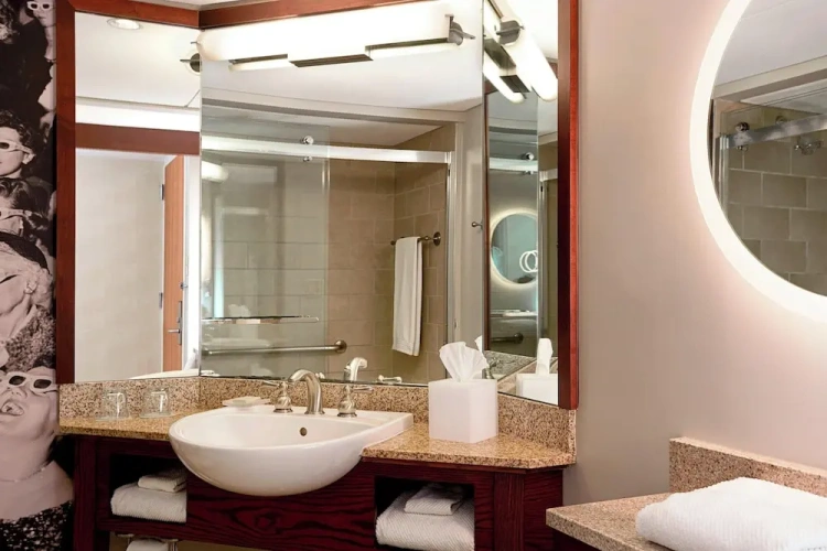 Double Club Suite